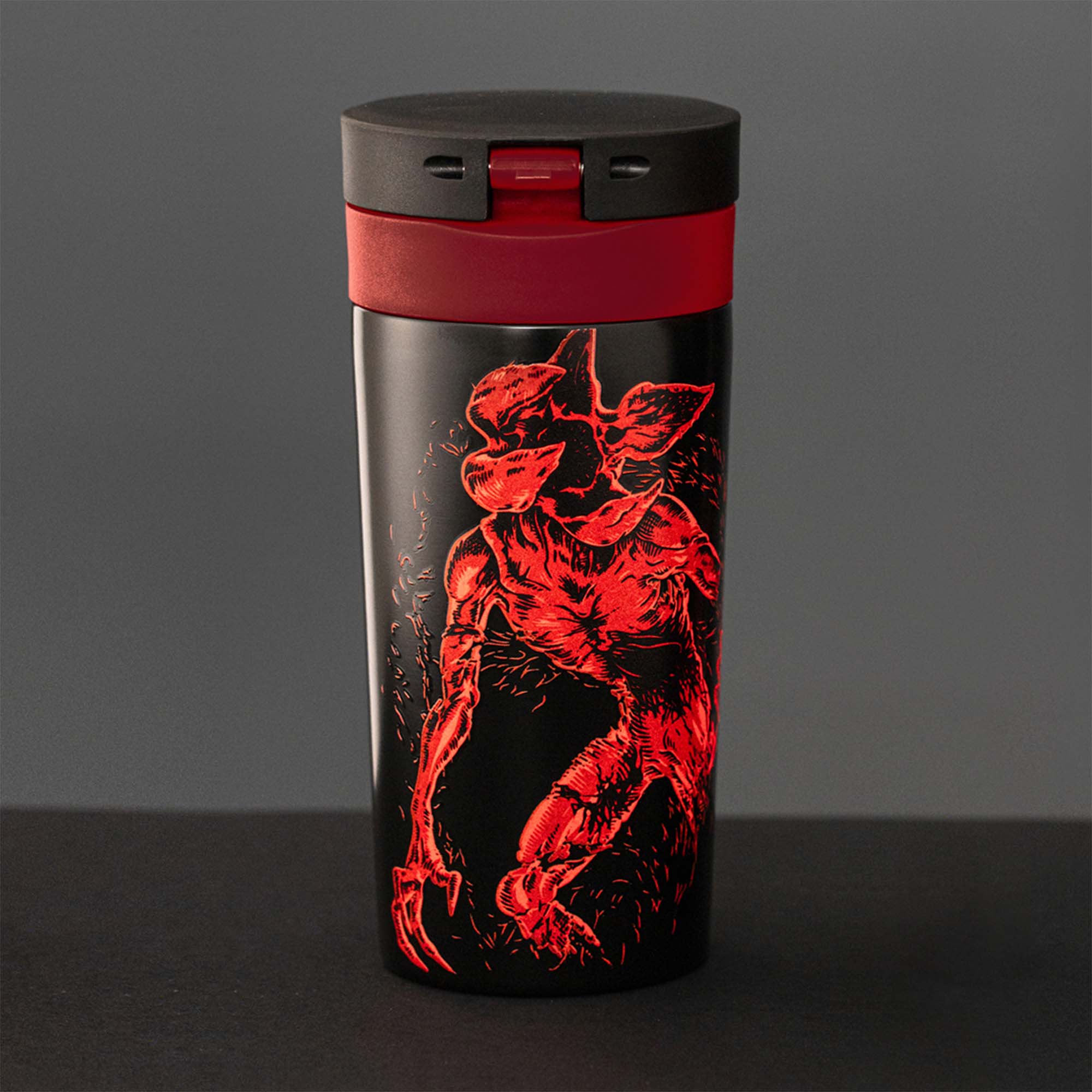 Travel Mug Stranger Things